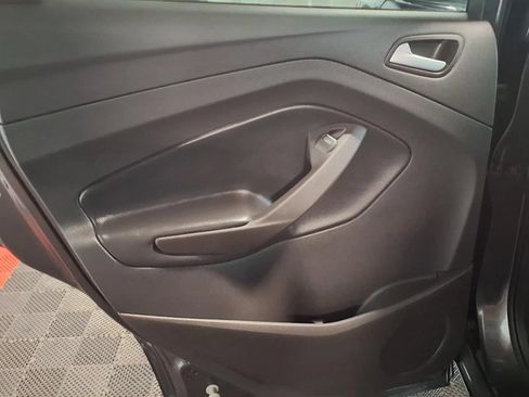 Used 2019 Ford Escape SEL AWD/4WD image 14