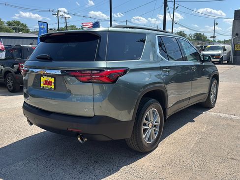 Used 2023 Chevrolet Traverse LT AWD/4WD image 5