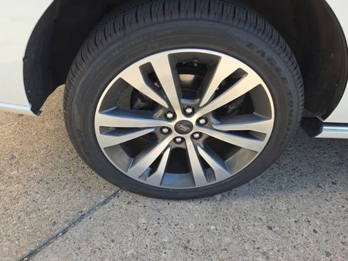 Used 2020 Ford Expedition Platinum AWD/4WD image 9