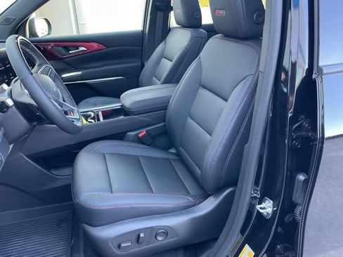New 2026 Chevrolet Traverse Z71 w/ Enhanced Driving Package AWD/4WD image 17