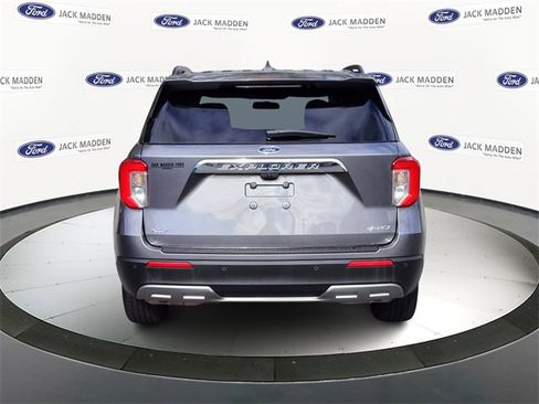 Certified 2022 Ford Explorer XLT w/ Equipment Group 202A image 4