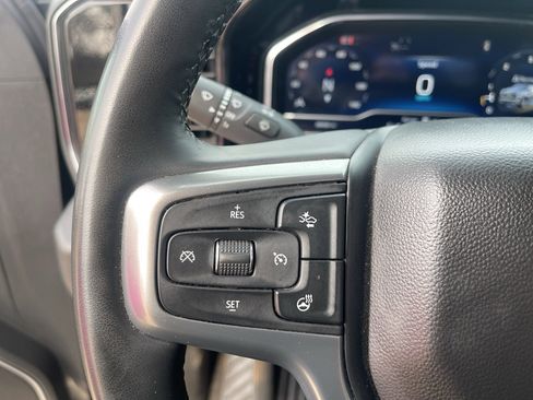 Used 2025 Chevrolet Silverado 1500 LT image 18