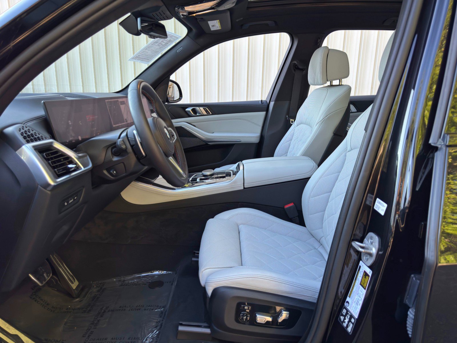 Used 2025 BMW X5 M60i w/ Climate Comfort Package AWD/4WD image 17