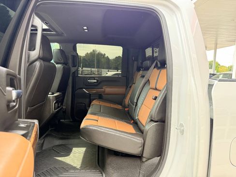 Used 2022 Chevrolet Silverado 2500 High Country w/ Z71 Off-Road Package AWD/4WD image 34
