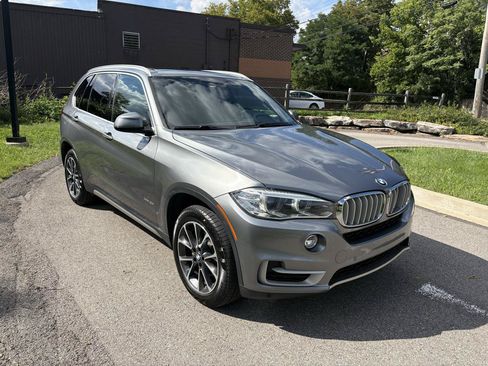 Used 2018 BMW X5 xDrive35i AWD/4WD image 1