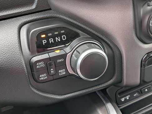 Used 2019 RAM 1500 Big Horn AWD/4WD image 12