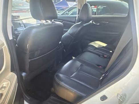 Used 2020 Nissan Rogue SL w/ Premium Package FWD image 23