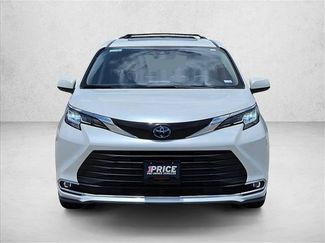 Used 2022 Toyota Sienna XLE FWD video 2
