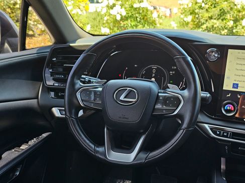 Used 2024 Lexus RX 350 w/ Convenience Package image 27