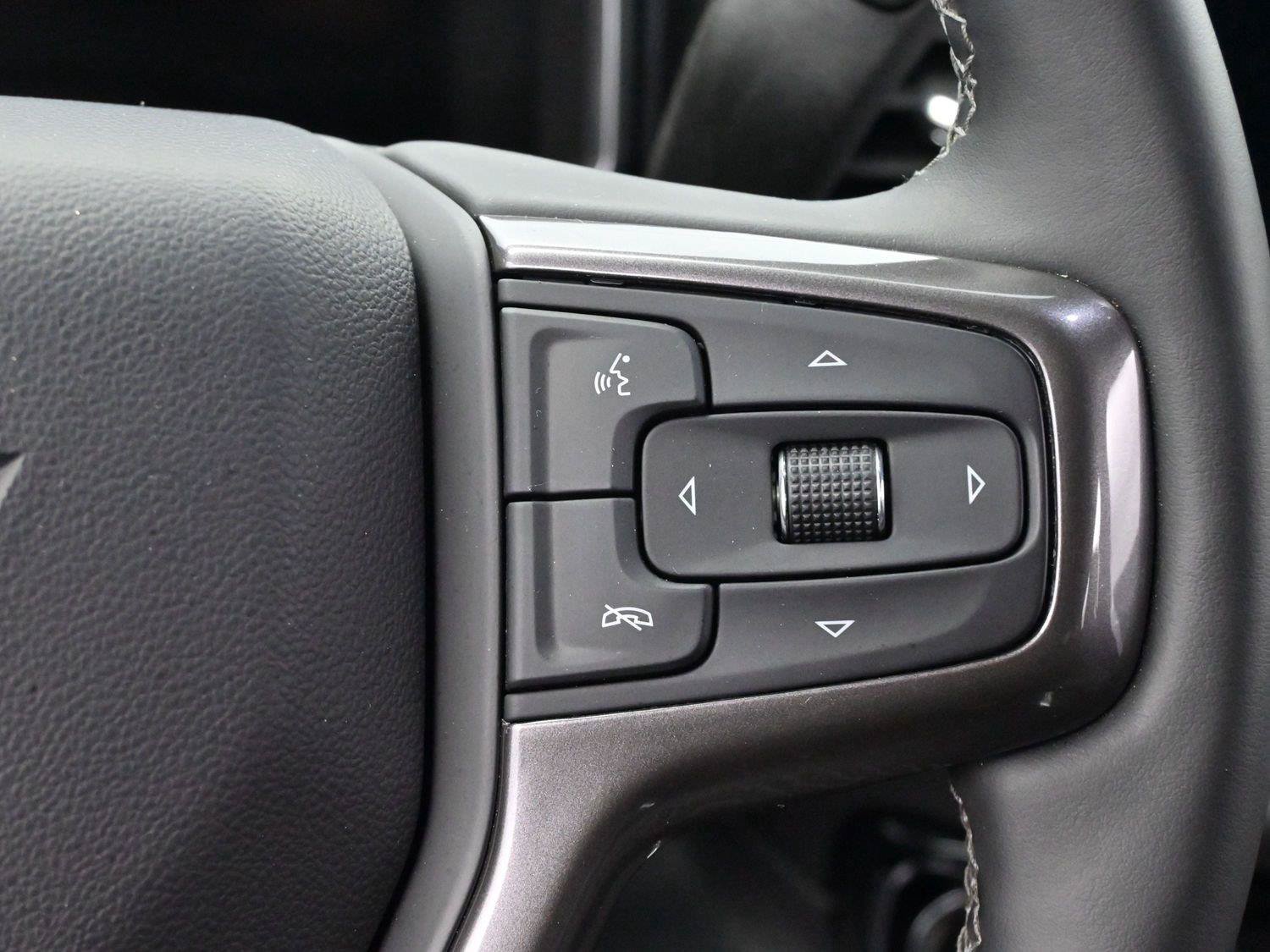 Used 2026 Chevrolet Silverado 3500 High Country w/ Technology Package AWD/4WD image 19