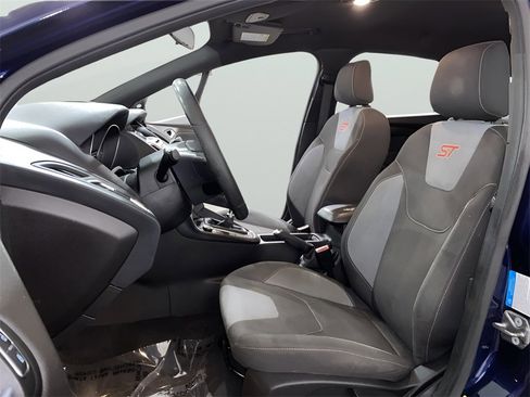 Used 2016 Ford Focus ST image 9