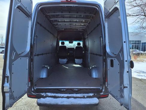 New 2025 Mercedes-Benz Sprinter 2500 image 8