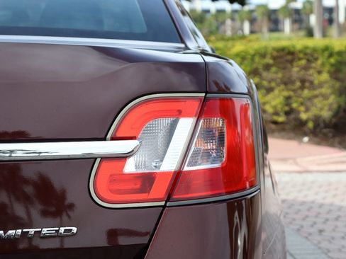 Used 2012 Ford Taurus Limited image 12