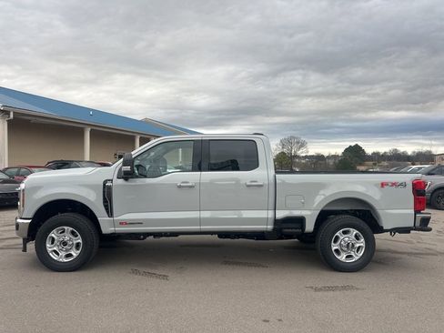 New 2026 Ford F250 XLT w/ XLT Premium Package image 4