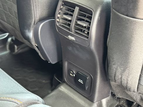 Used 2023 Ford Bronco Sport Badlands AWD/4WD image 18