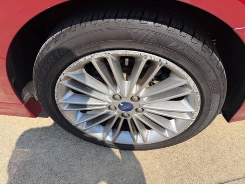 Used 2016 Ford Fusion SE w/ Equipment Group 202A FWD image 7