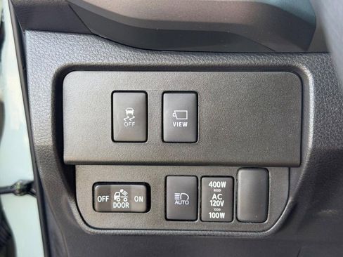 Certified 2023 Toyota Tacoma TRD Sport w/ Advanced Technology Package AWD/4WD image 18