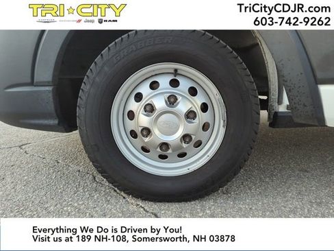 Used 2020 Ford Transit 250 Low Roof AWD image 34