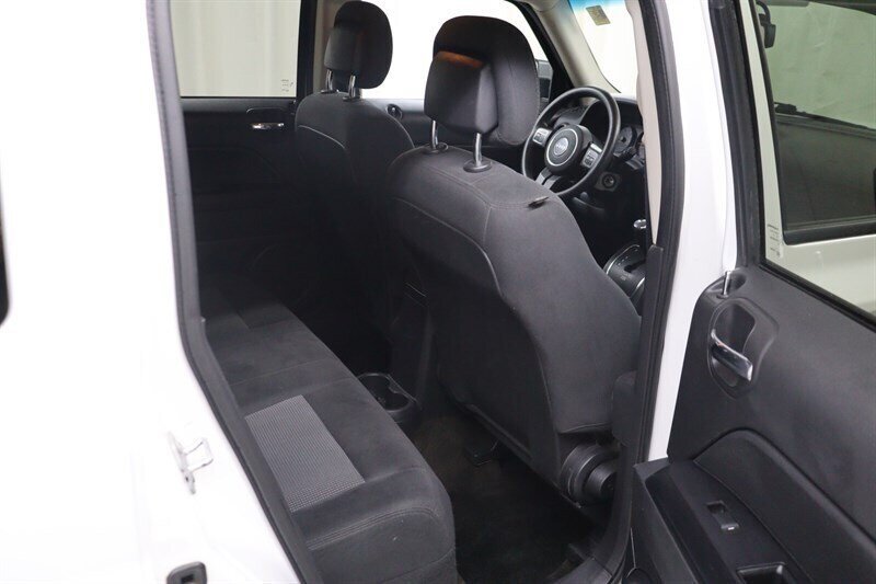 Used 2016 Jeep Patriot Sport w/ Power Value Group AWD/4WD image 26