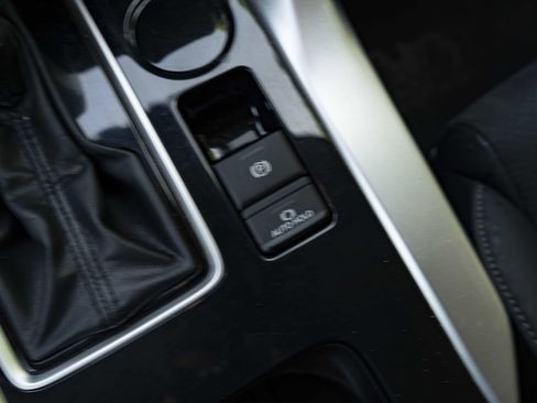 Used 2022 Mitsubishi Eclipse Cross SE FWD image 28