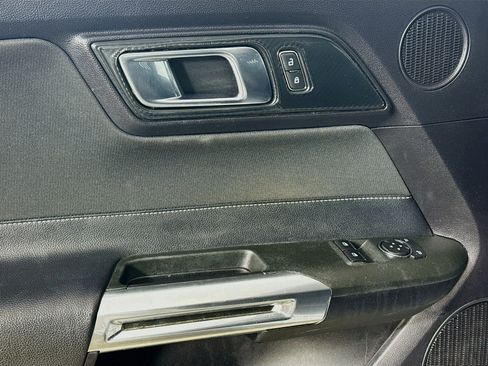 Used 2018 Ford Mustang Coupe w/ Equipment Group 101A image 24