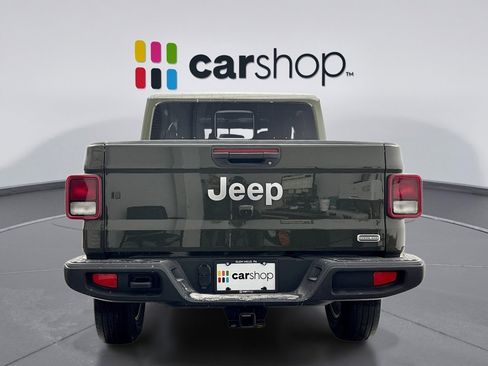 Used 2021 Jeep Gladiator Overland w/ Cold Weather Group image 4