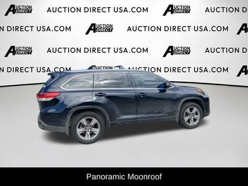 Used 2017 Toyota Highlander Limited Platinum AWD/4WD image 6