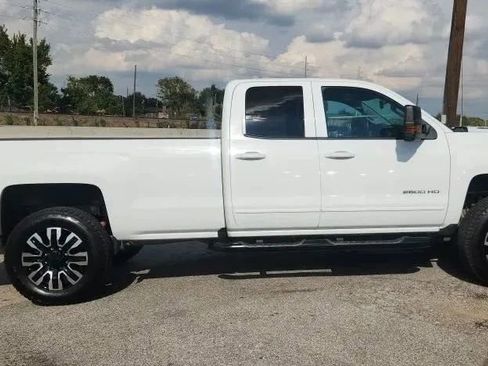 Used 2016 Chevrolet Silverado 2500 LT w/ LT Fleet Convenience Package AWD/4WD image 5