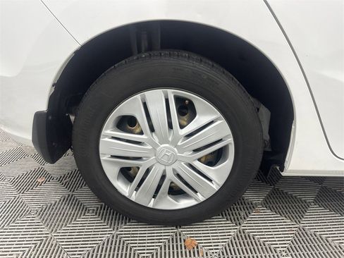 Used 2020 Honda Fit LX image 18