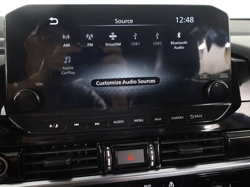 Used 2023 Nissan Pathfinder SL AWD/4WD image 44
