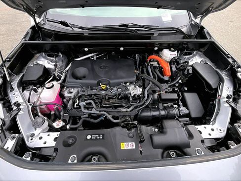 Certified 2023 Toyota RAV4 XLE image 31