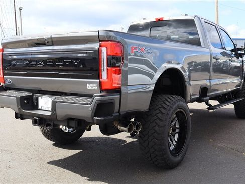 Used 2025 Ford F350 Platinum AWD/4WD image 5
