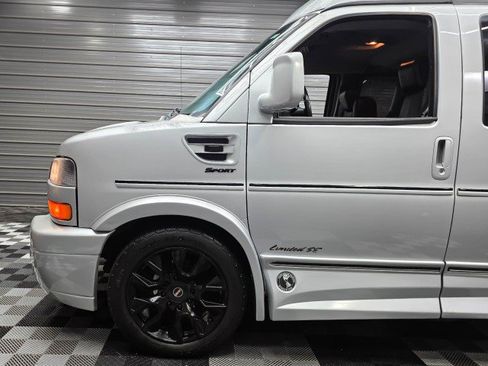 Used 2018 GMC Savana 2500 Extended w/ Enhanced Convenience Package RWD image 41