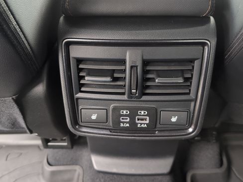 Used 2025 Subaru Forester Touring AWD/4WD image 34