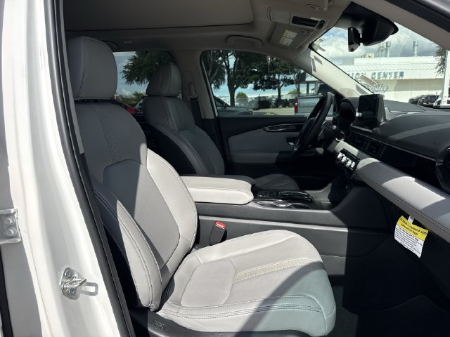 Used 2025 Honda Pilot Touring image 33
