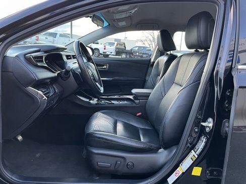 Used 2016 Toyota Avalon XLE image 26