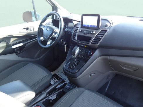 Used 2023 Ford Transit Connect XLT image 24