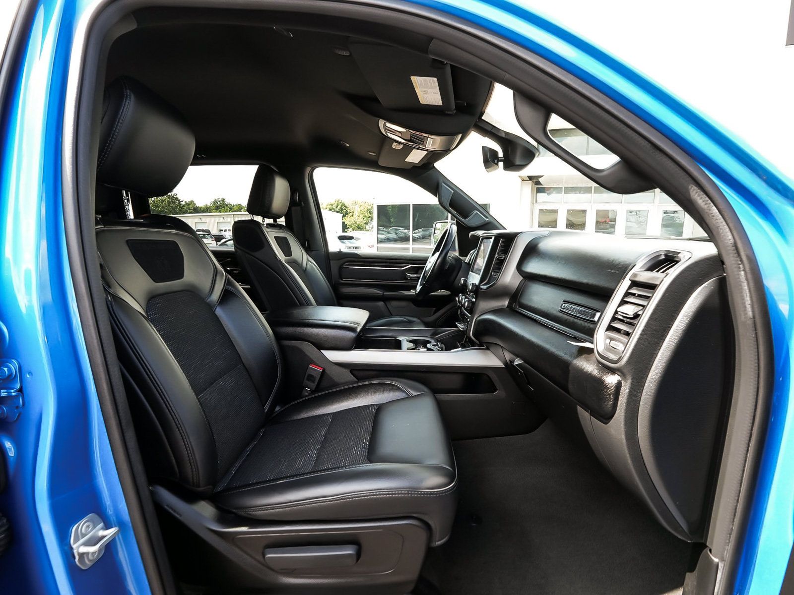 Used 2023 RAM 1500 Big Horn AWD/4WD image 40
