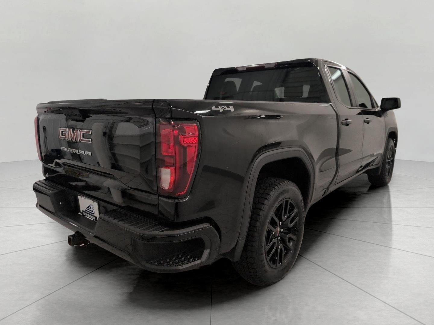 Used 2023 GMC Sierra 1500 Pro w/ Graphite Edition AWD/4WD image 48