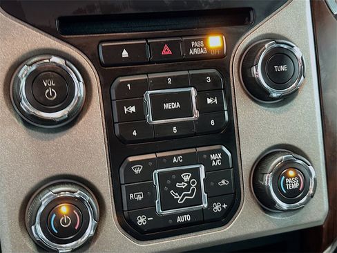 Used 2014 Ford F250 Lariat w/ Chrome Package image 16