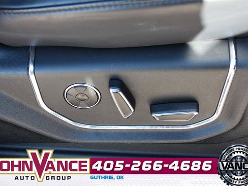 Used 2019 Ford Expedition Platinum image 20