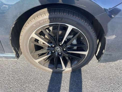 Used 2019 Toyota Camry XSE FWD image 14