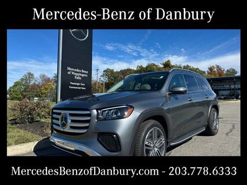 Used 2026 Mercedes-Benz GLS 450 4MATIC image 1