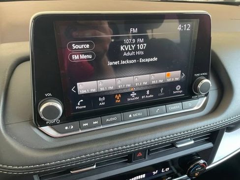 Used 2023 Nissan Rogue SV FWD image 15