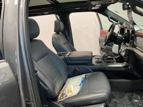 Used 2022 Ford F150 Lariat w/ Equipment Group 502A High AWD/4WD image 23