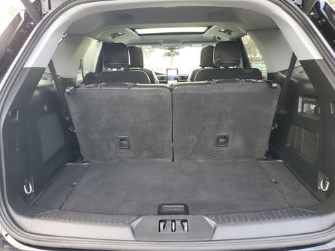 Used 2023 Ford Explorer Limited w/ Limited Technology Package image 8