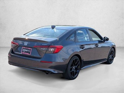 Used 2023 Honda Civic Sport image 5