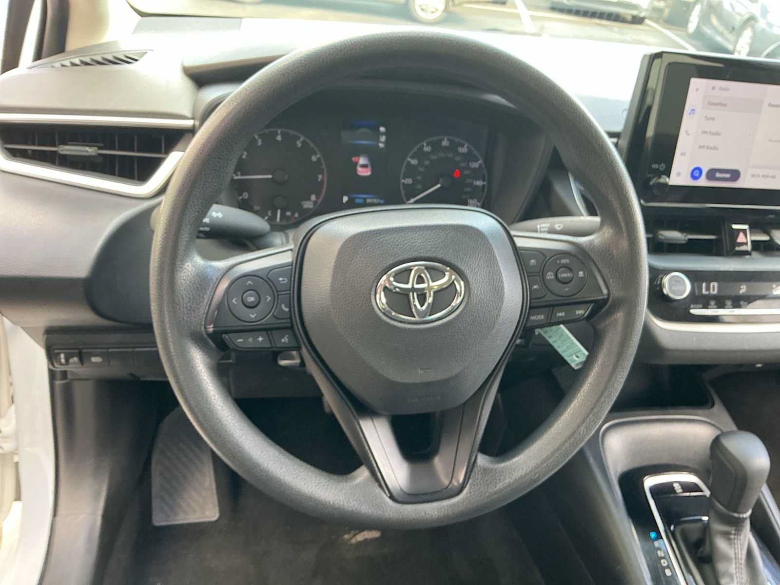 Used 2024 Toyota Corolla LE FWD image 15