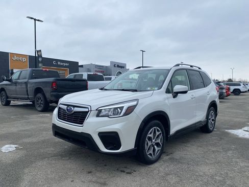 Used 2020 Subaru Forester Premium image 5