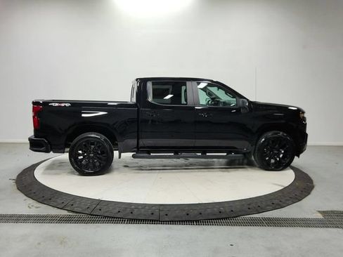 Used 2020 Chevrolet Silverado 1500 RST w/ Rally Edition AWD/4WD image 9
